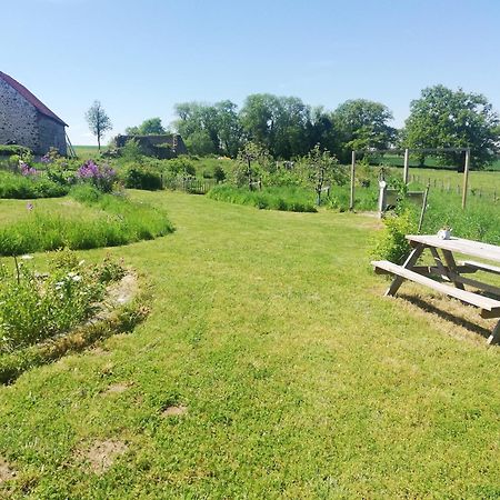 Bed and Breakfast Le Monticule Tardes Екстер'єр фото