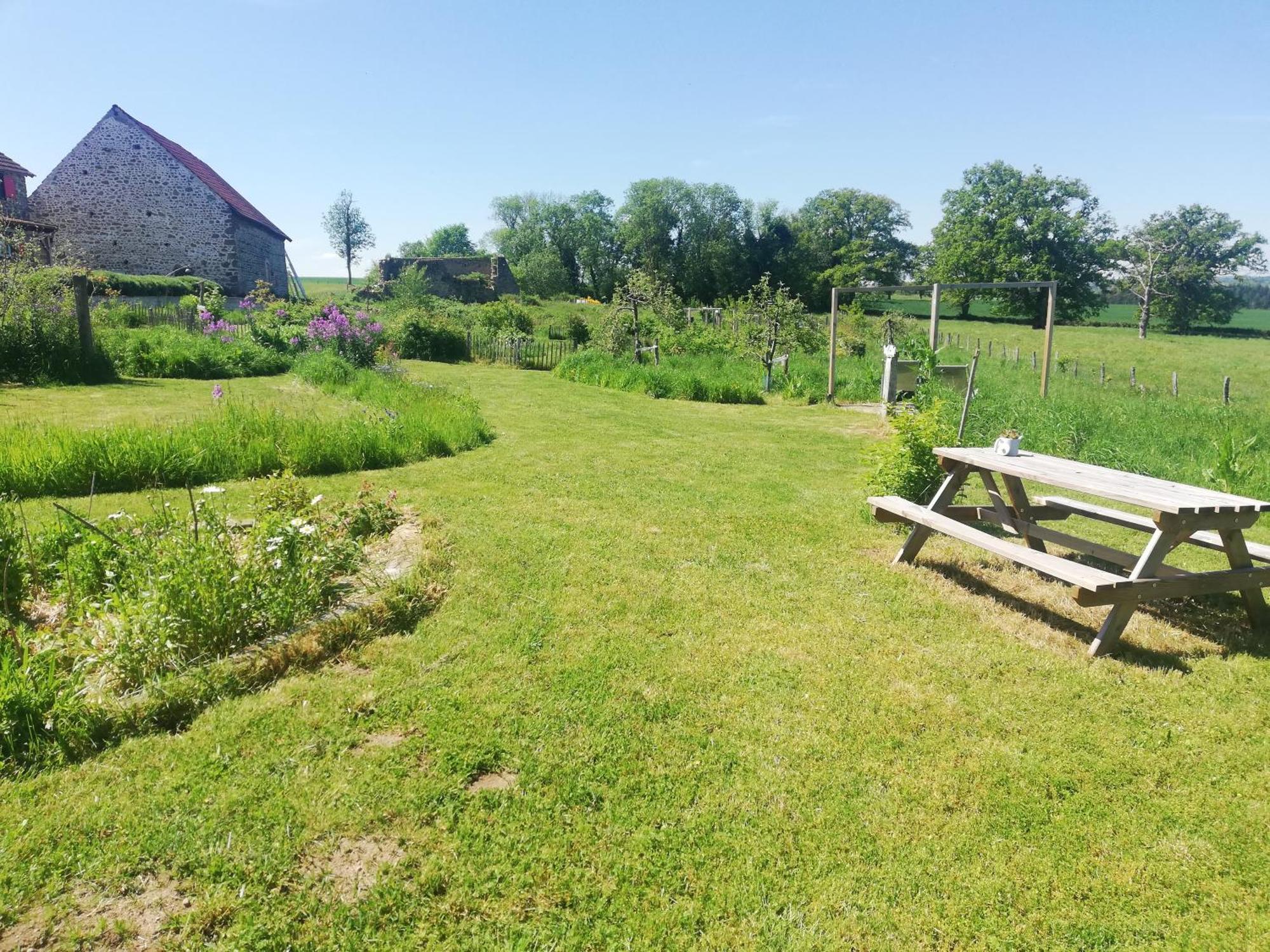 Bed and Breakfast Le Monticule Tardes Екстер'єр фото